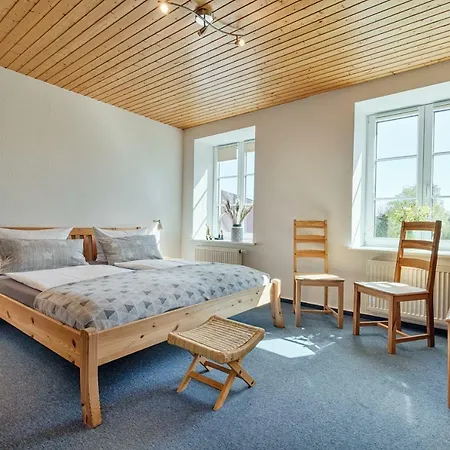 Landidylle Ostermarkelsdorf Lägenhet